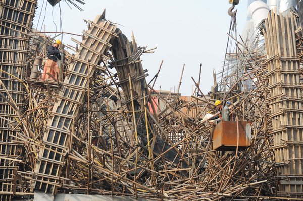 安徽施工场地脚手架倒塌致2人丧生