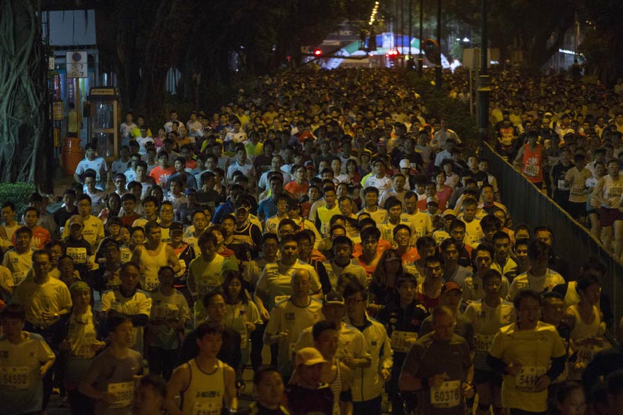 75,000人参加香港马拉松比赛