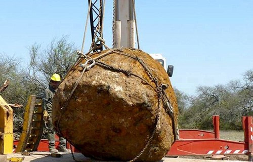世界第二大陨石被发现：重30吨 或有4千年历史