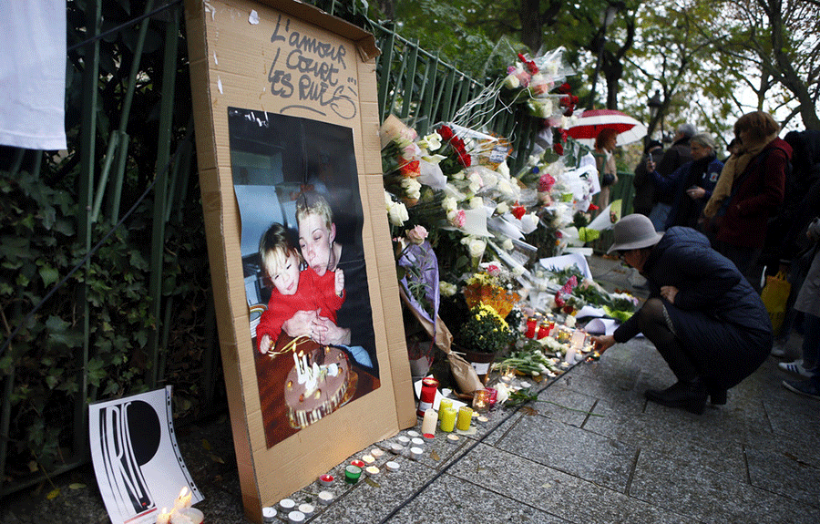 Solemn ceremo<em></em>nies mark 1st anniversary of Paris attacks
