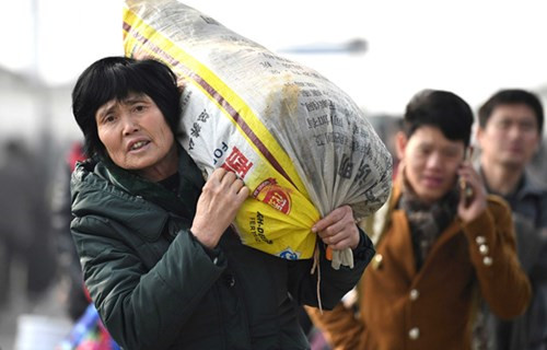 史上最难抢票年 海南车票最难抢