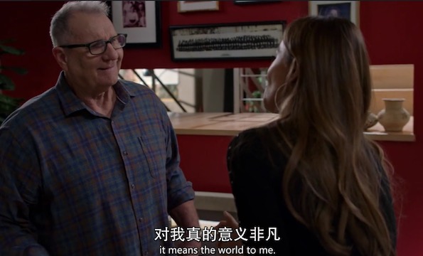 《摩登家庭》S10E9：“无论如何”用英语怎么说？