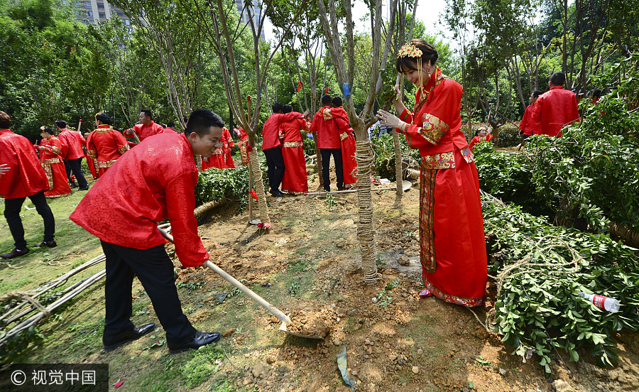 520表白：数千中国情侣庆祝他们的爱情