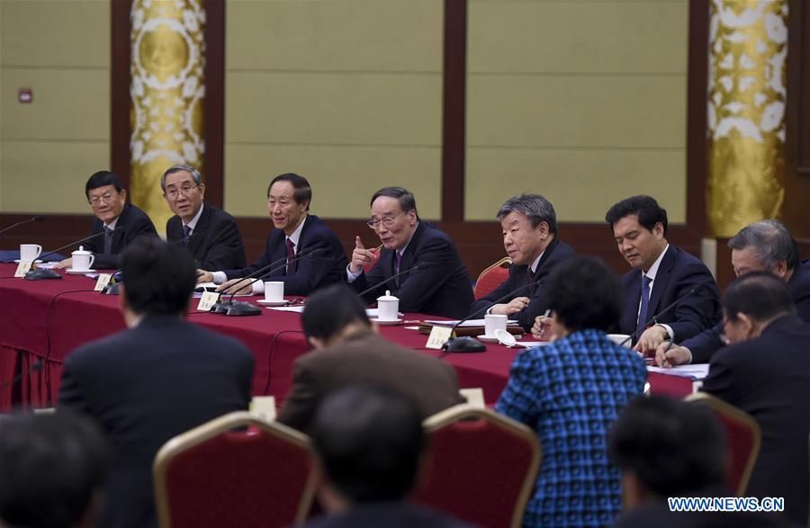 Chinese leaders join panel discussions with political adviso