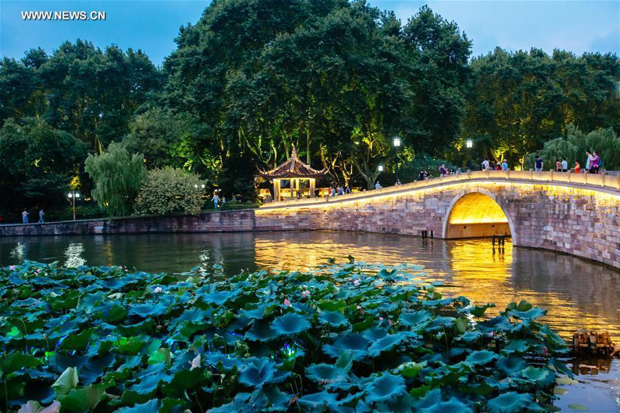 Host city of Hangzhou lights up to welcome visitors