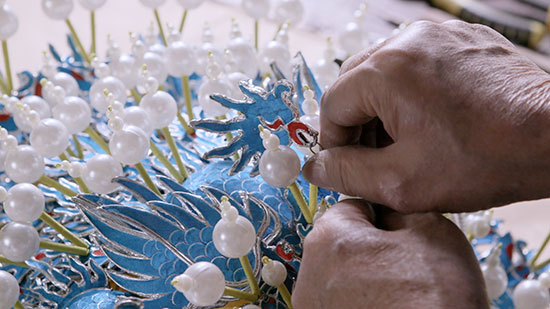 Chinese Arts and Crafts: Making Kuitou