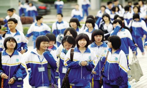 学校放宽女生头发规定 一头长发不再是梦想