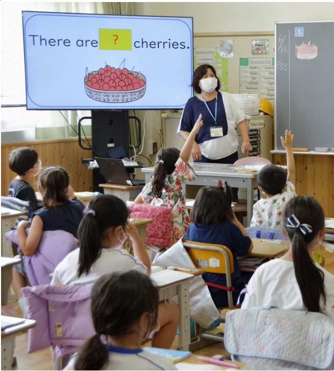 日本中部公立小学提供罕见的英语沉浸式课程