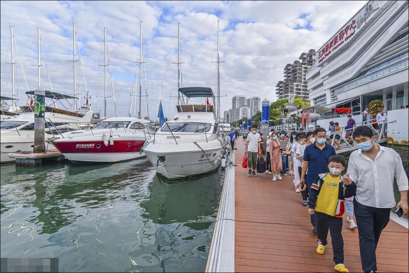 经济长期向好  消费复苏活力显现